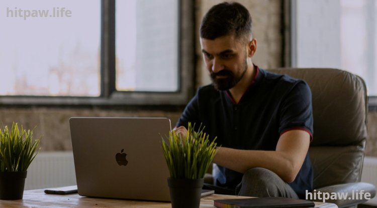 How Digital Creators Organize Their Daily Workflow